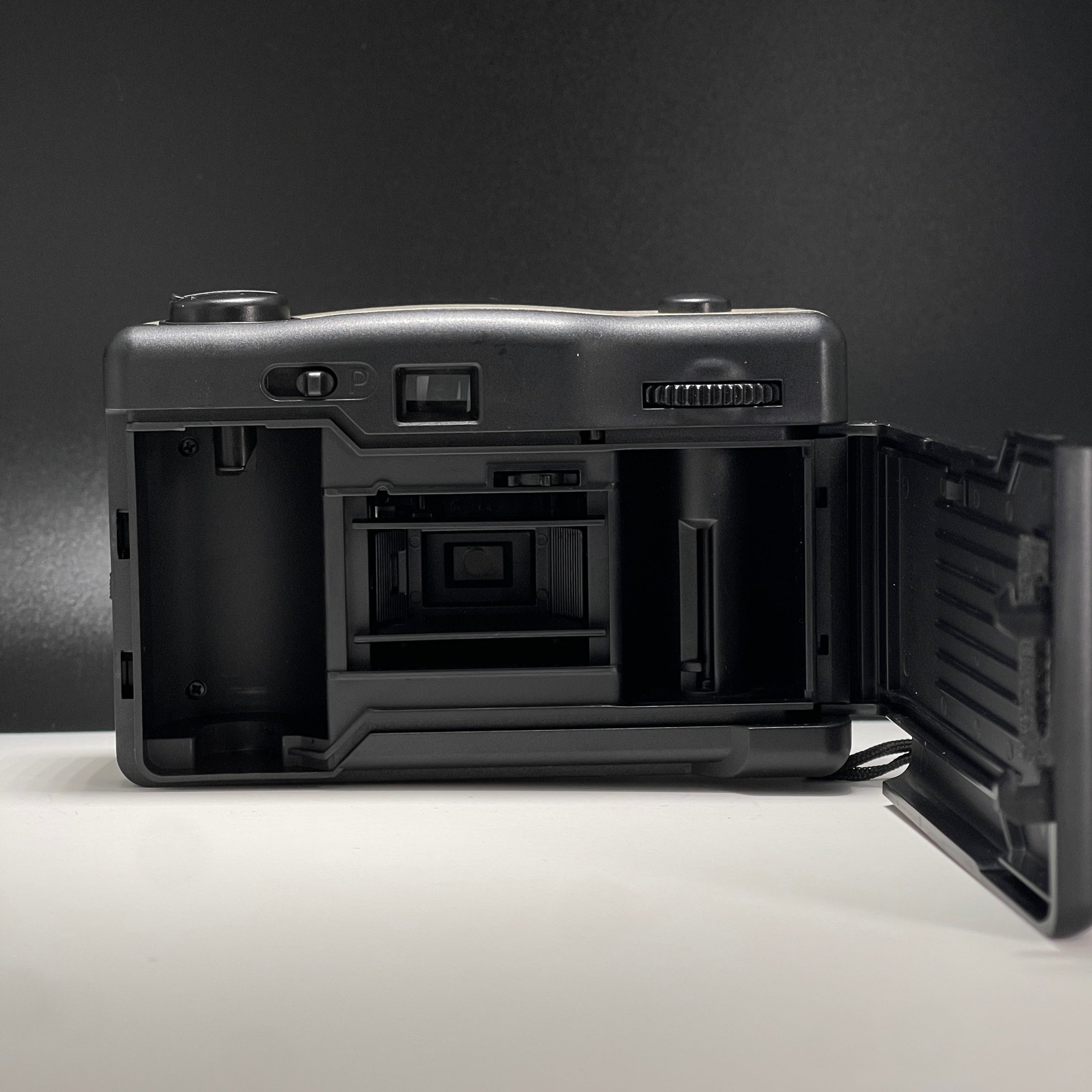 Vivitar PN2011 Focus Free | 35mm Film Camera